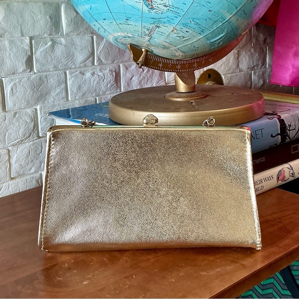 Vintage Gold Metallic Structured Evening Clutch Bag Chain Strap + Clasp Closure - Picture 11 of 13